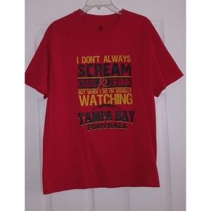 TAMPA BAY BUCCANEERS T-SHIRT SIZE LARGE SHORT SLEEVE RED